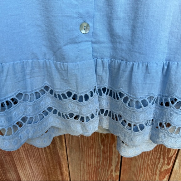 **NWOT** Light Blue Lace Trim Button Down 3/4 Sleeve Women's Top Size Small - Picture 10 of 16